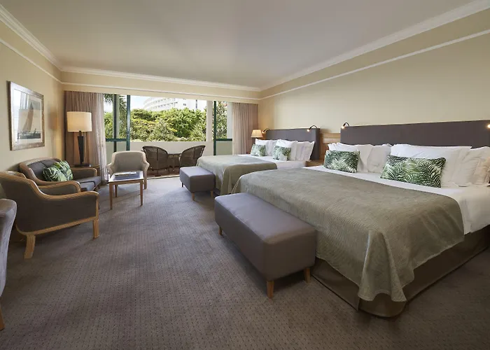 The Cliff Bay - Portobay פונשל