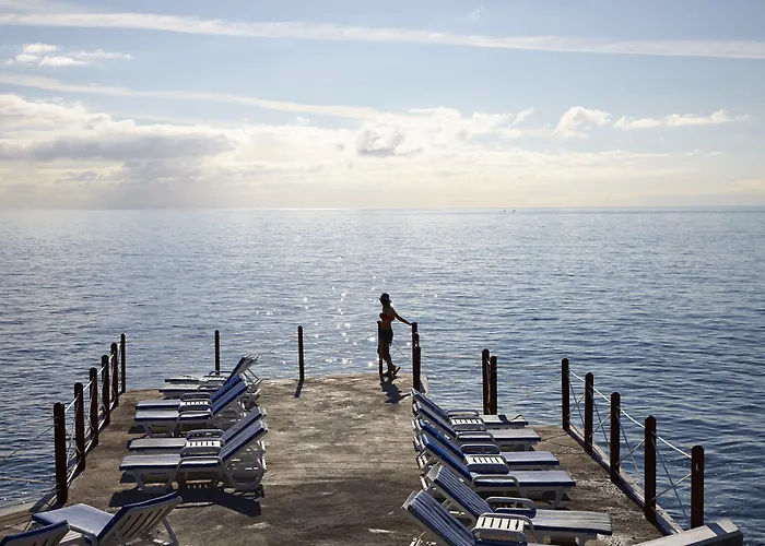 The Cliff Bay - Portobay 5* פונשל